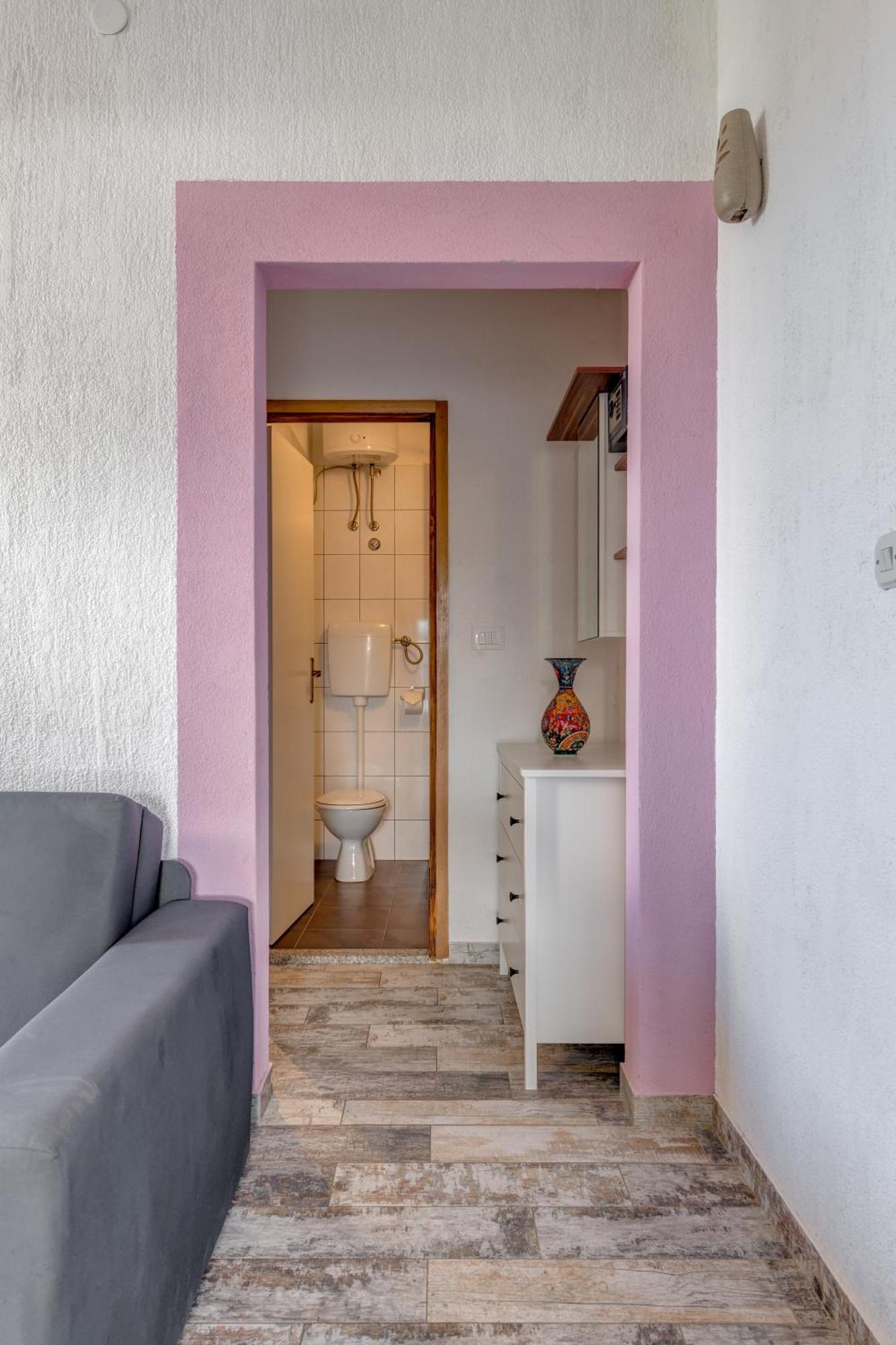 Deepwater House Apartment Slatine Ngoại thất bức ảnh