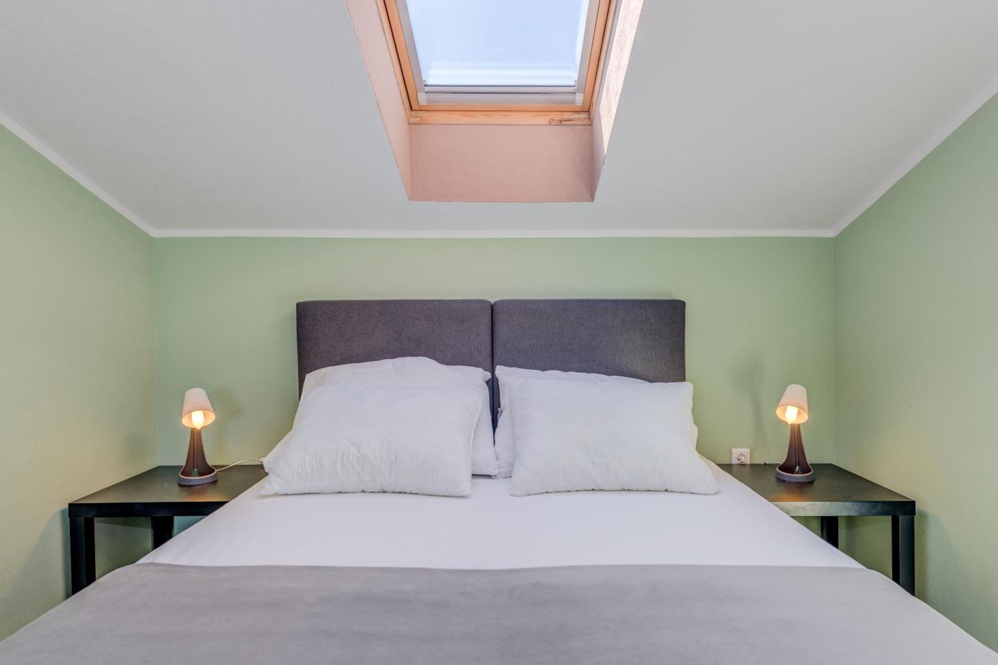 Deepwater House Apartment Slatine Ngoại thất bức ảnh